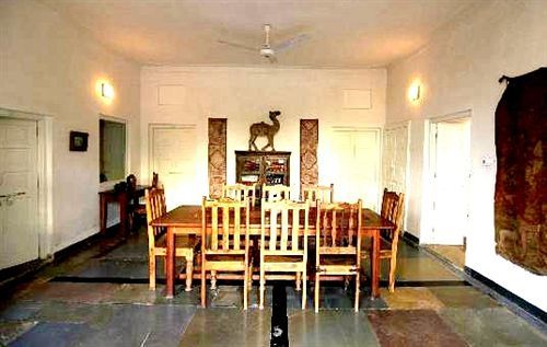 Hotel Hibiscus Udaipur