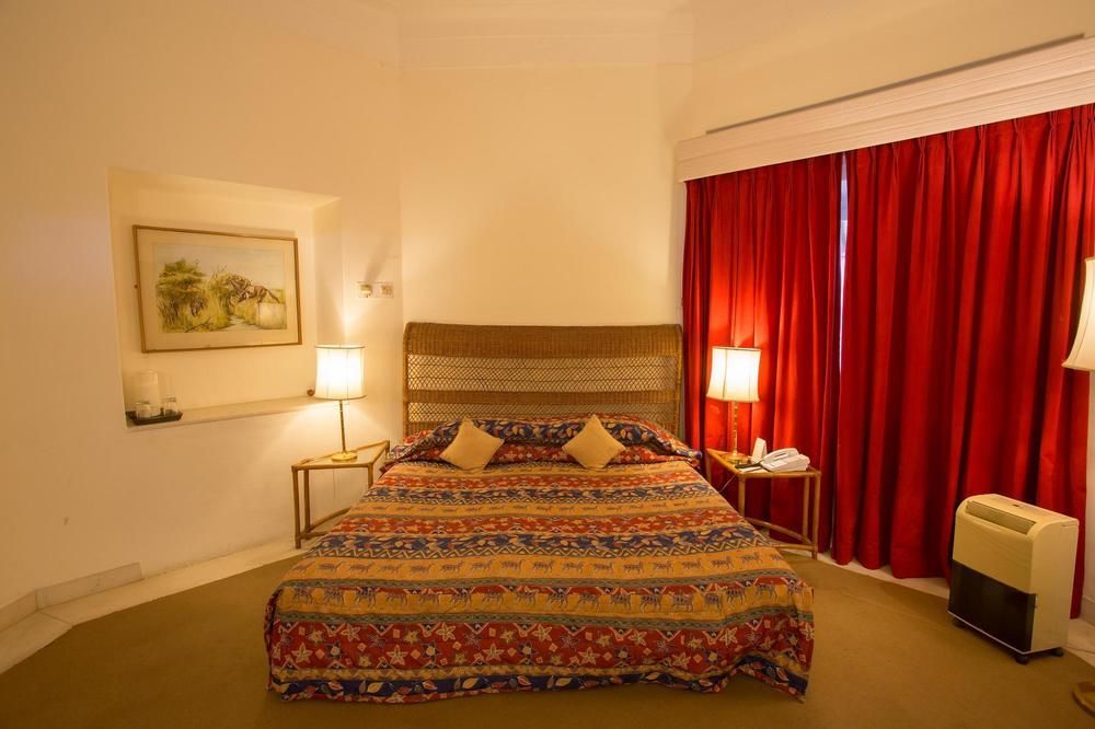 Shikarbadi - By The Lake Heritage By Hrh Group Of Hotel 3*