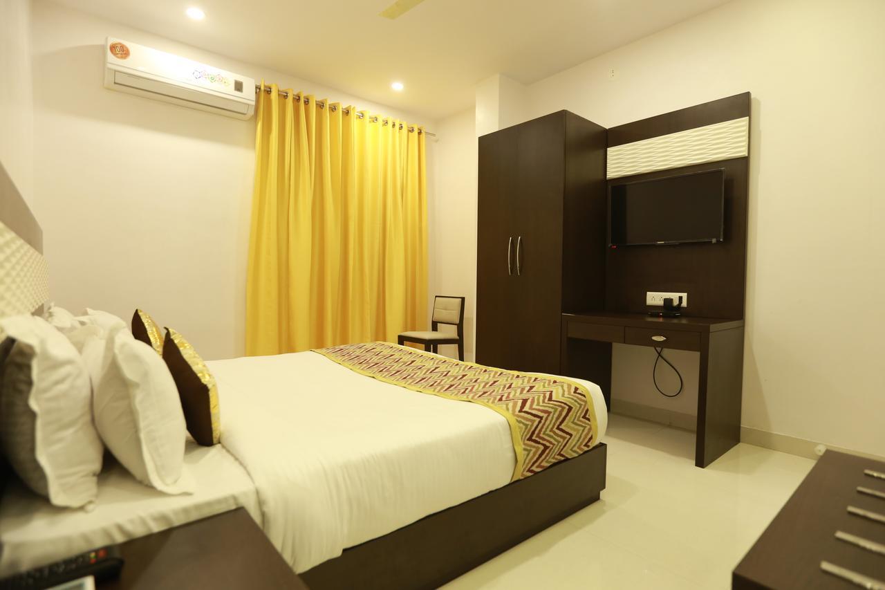 Anchal Hotel 3*