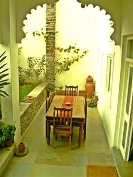 Hibiscus Hotel