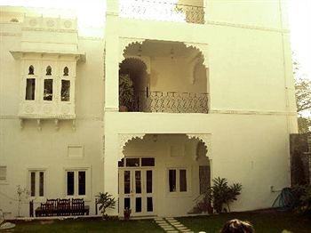 Hibiscus 3* Udaipur