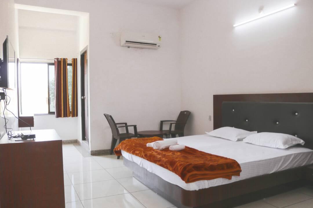 Hotel Rajmandir Holiday