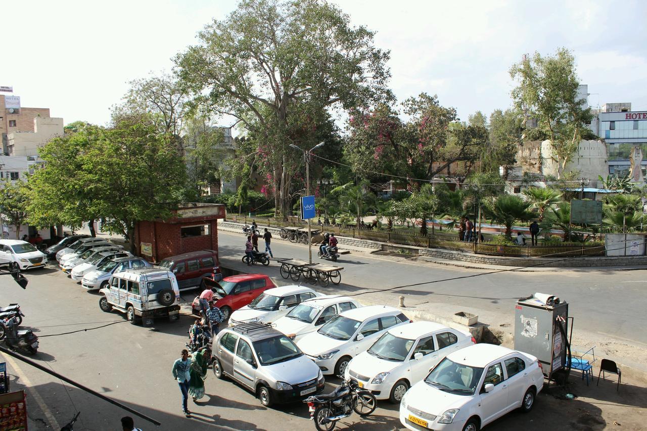 Payal Hotel