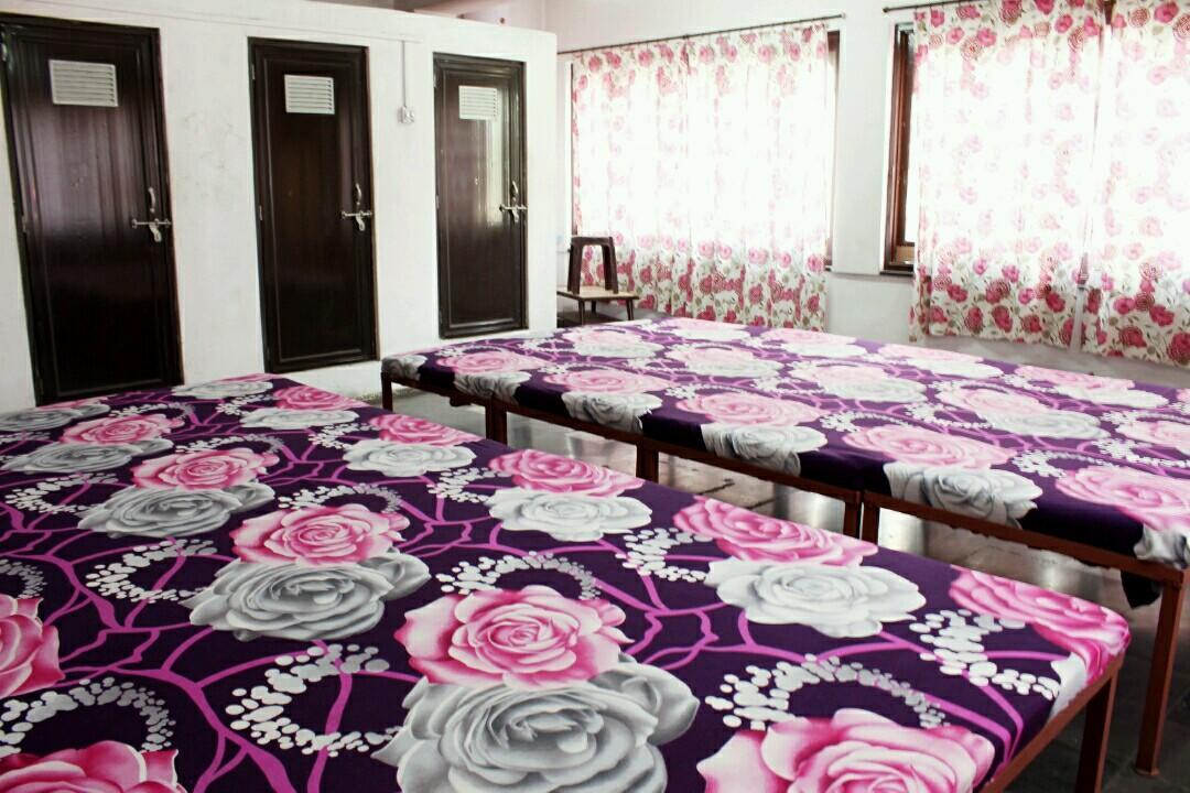 Payal Hotel *