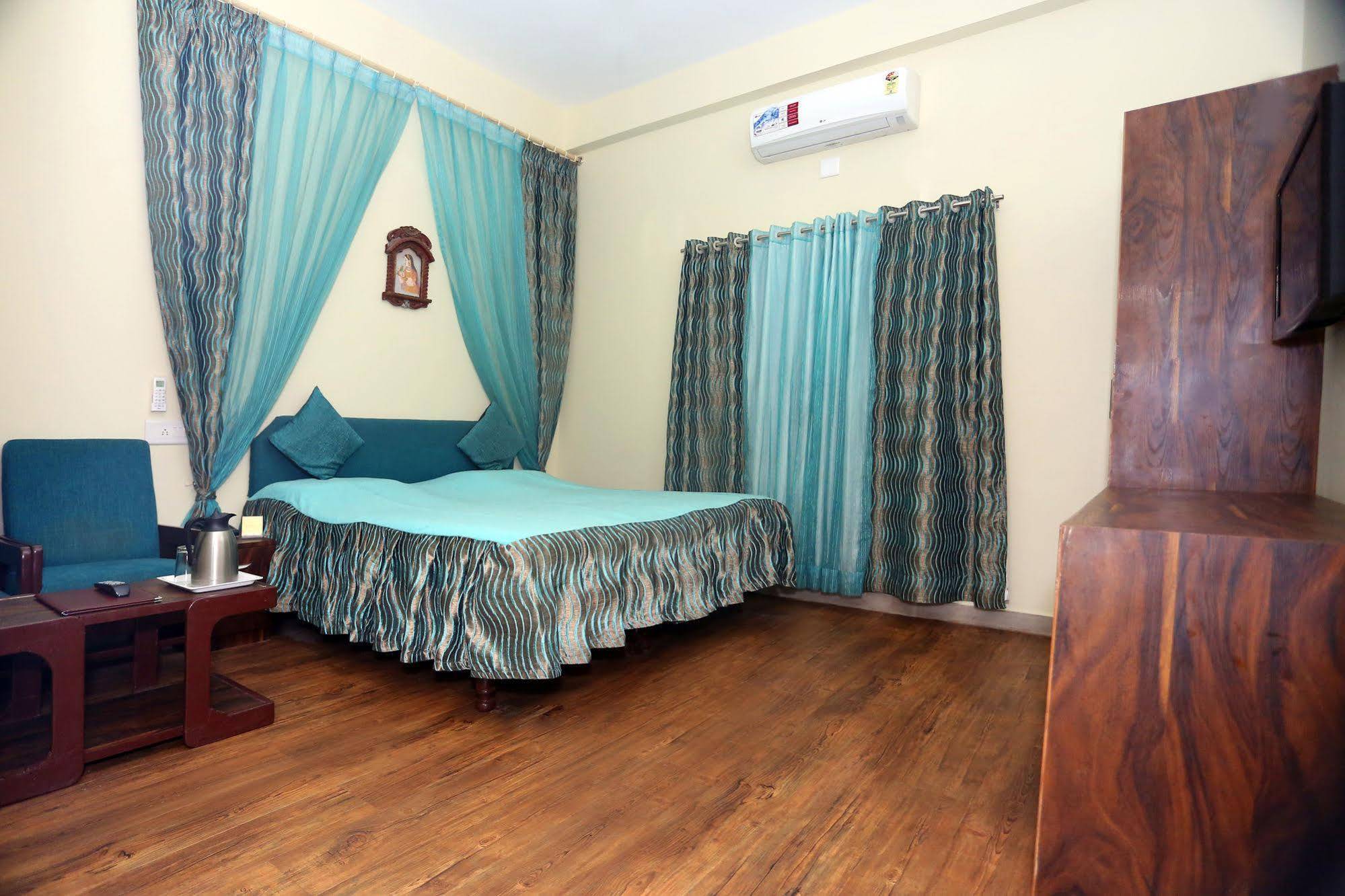 Padmini Palace Hotel