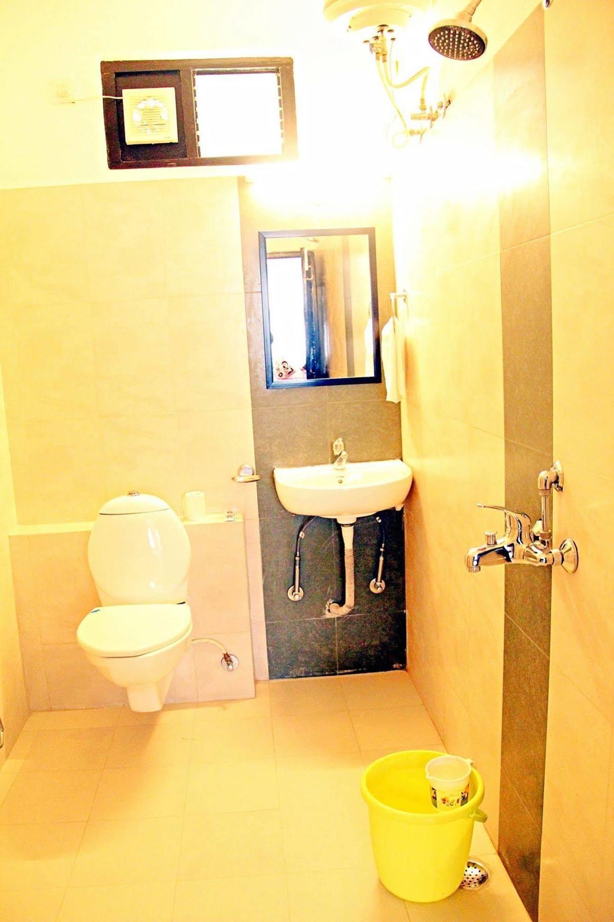 Madpackers Hotel 3*