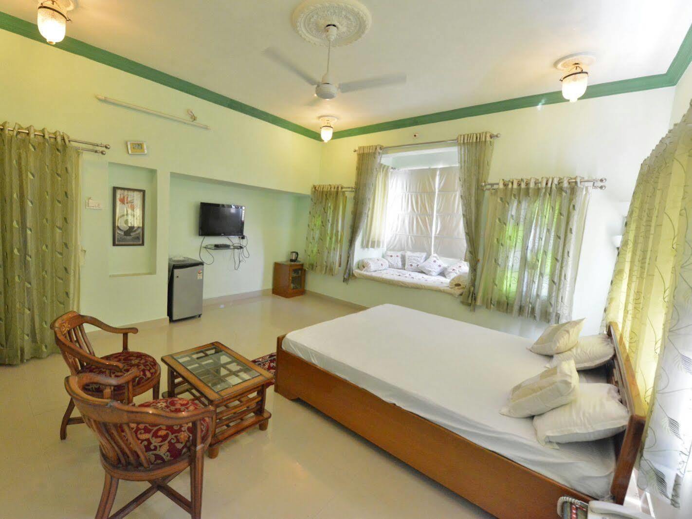 Devendragarh - A Boutique Facing On Fateh Sagar Udaipur
