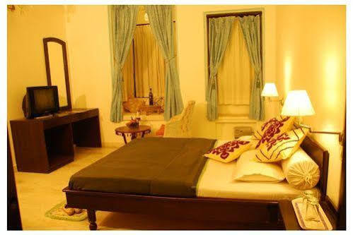 Hotel Mandiram Palace Udaipur
