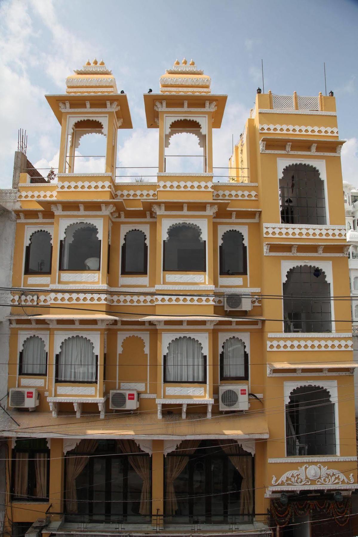 Hotel Mandiram Palace Udaipur