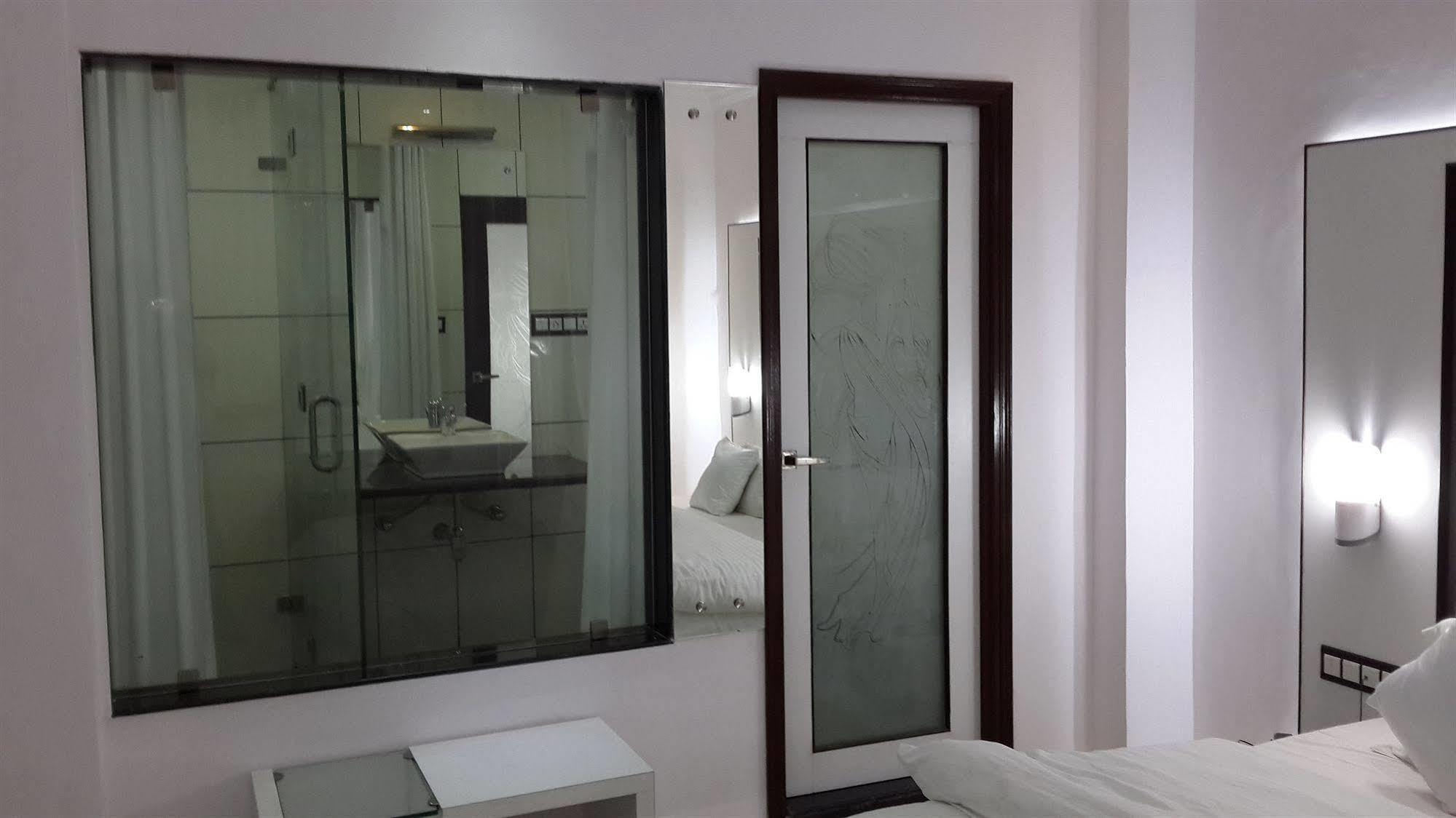 Mandiram Palace 3*