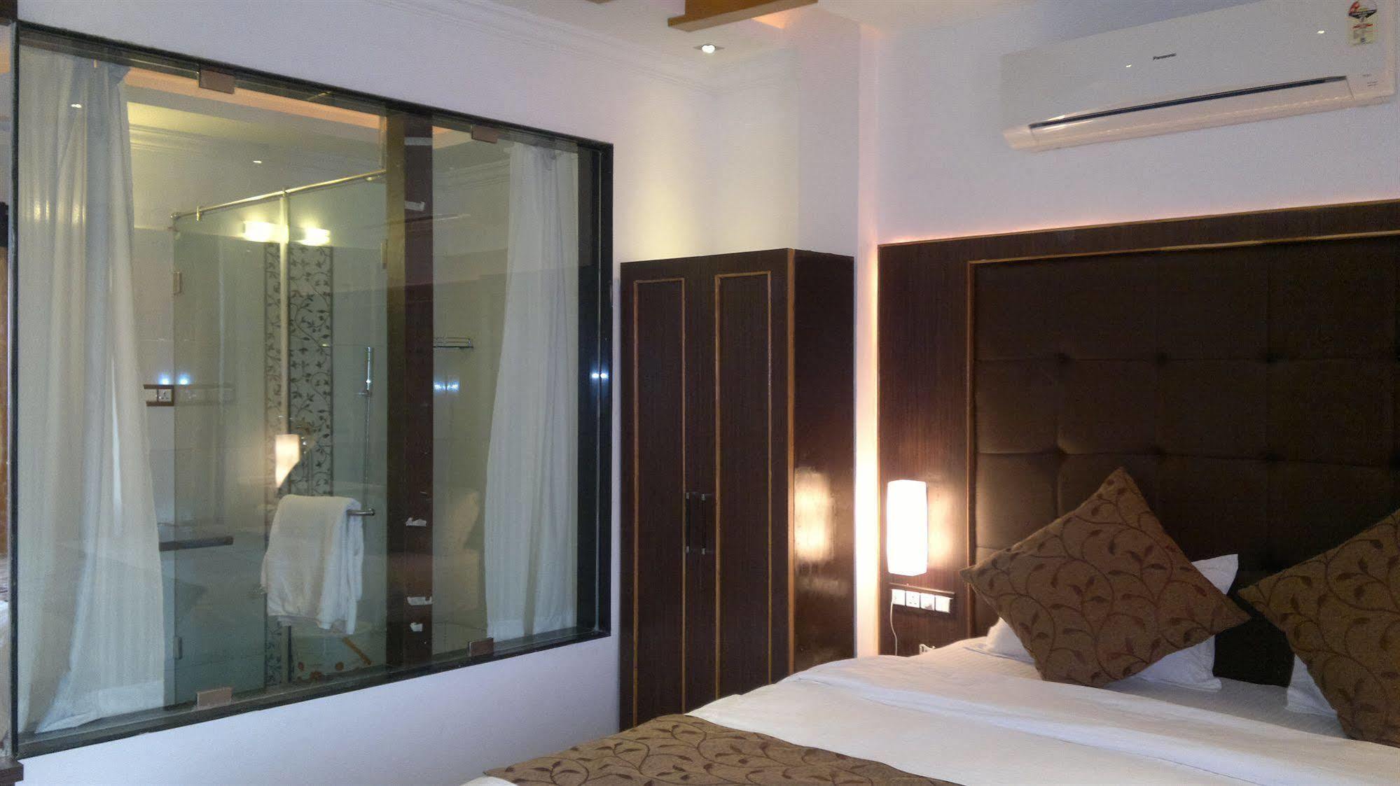 Hotel Mandiram Palace 3*