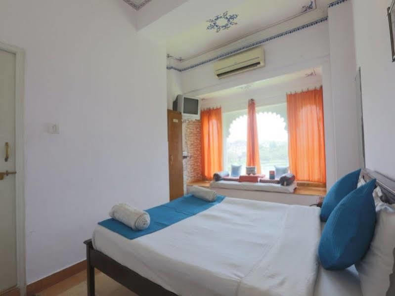 Natural Hotel 2*