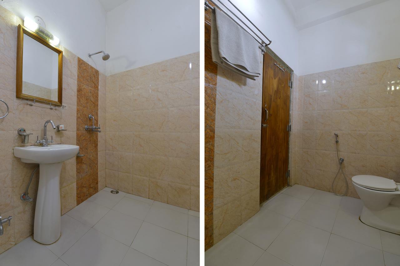 Hotel Oyo 1159 Hotel Chandra Prakash 2*