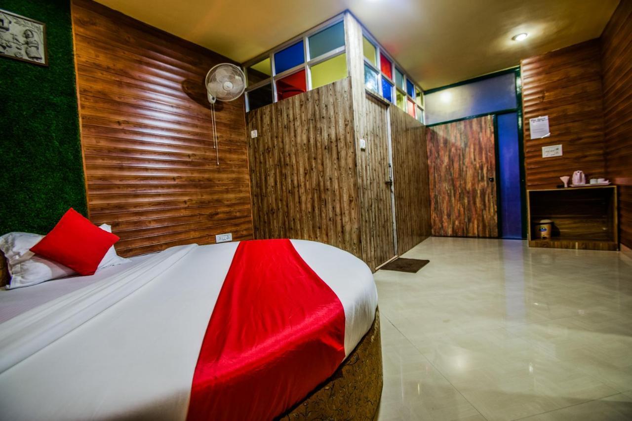 The Space Jungle Retreat 3*