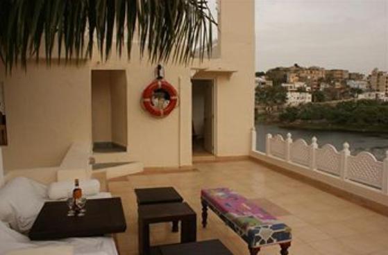 Natural Hotel 2*