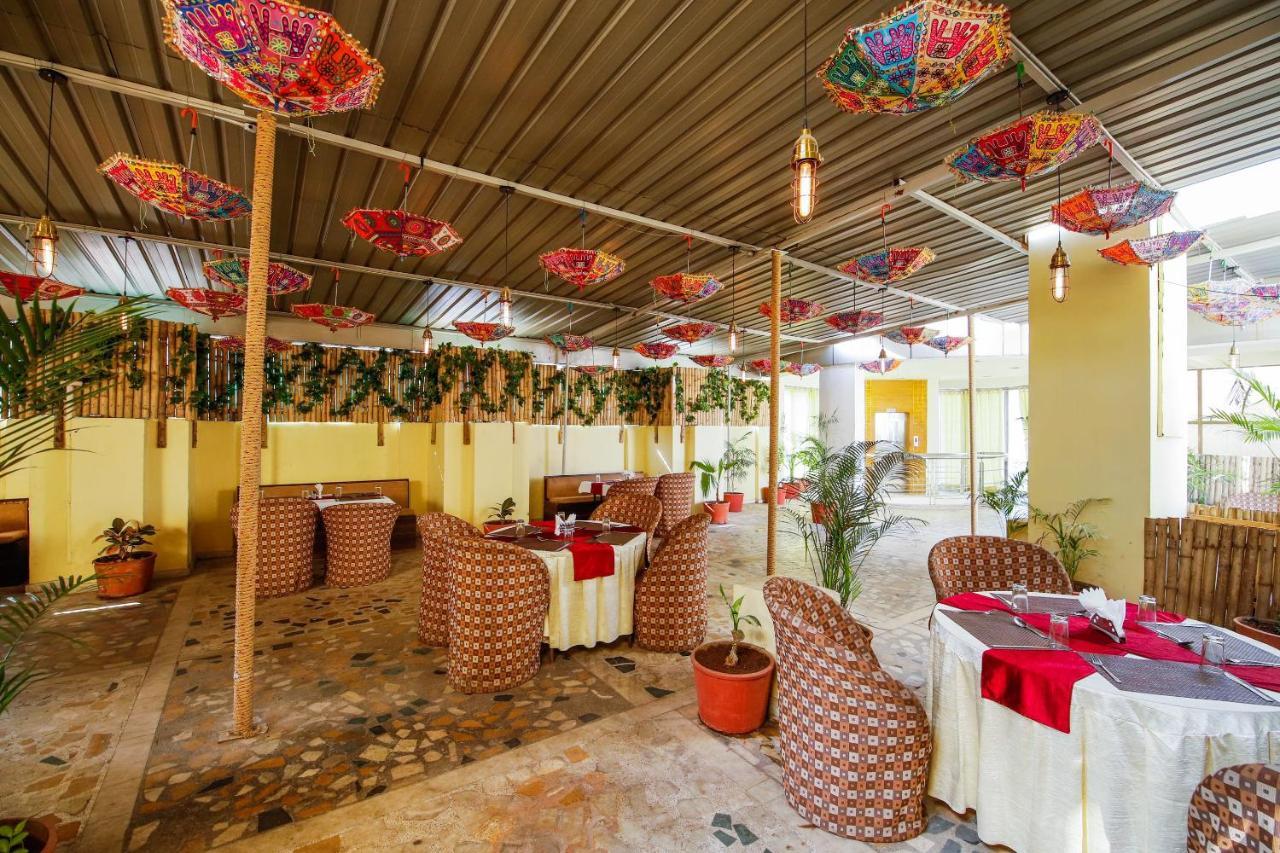 Hotel Oyo 24266 Gazebo 3*