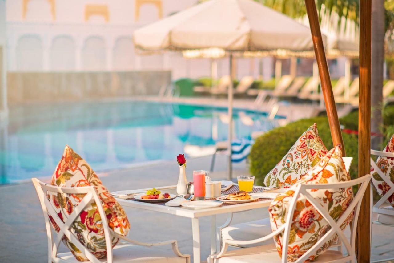 Radisson Blu Palace & 5* Udaipur