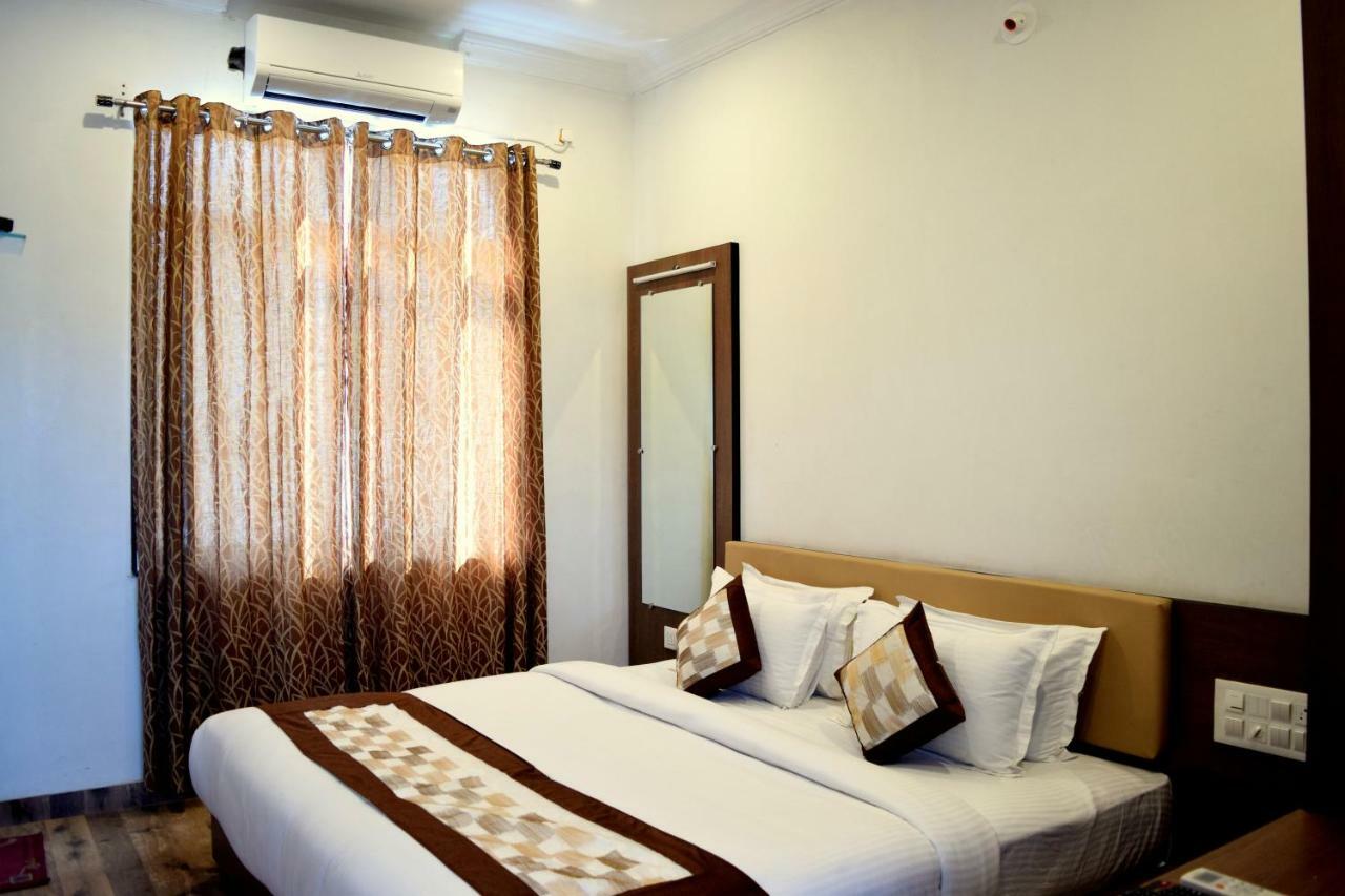 Hotel Four Season Udaipur