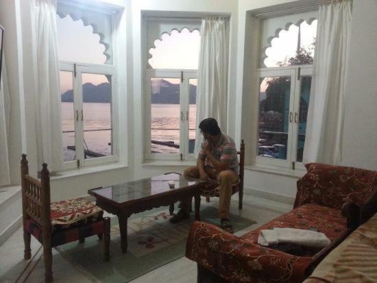 Aravali View Palace Hotel Udaipur