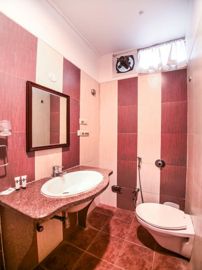 Oyo 1681 Devansh Hotel 3*