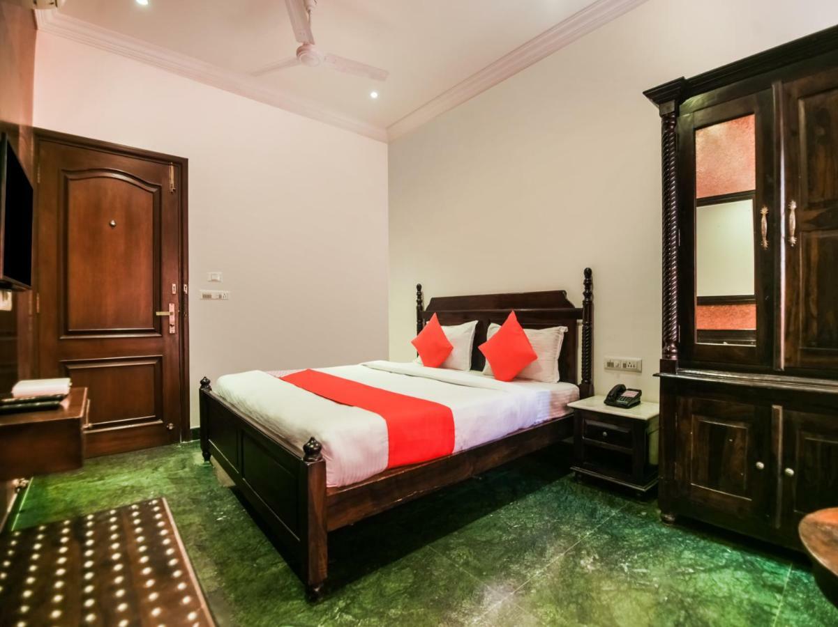Hotel Oyo 1681 Devansh 3*