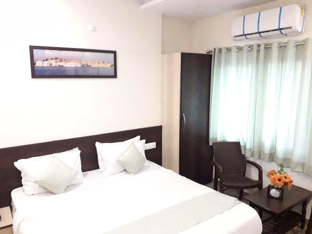 Hotel Vardan 2*