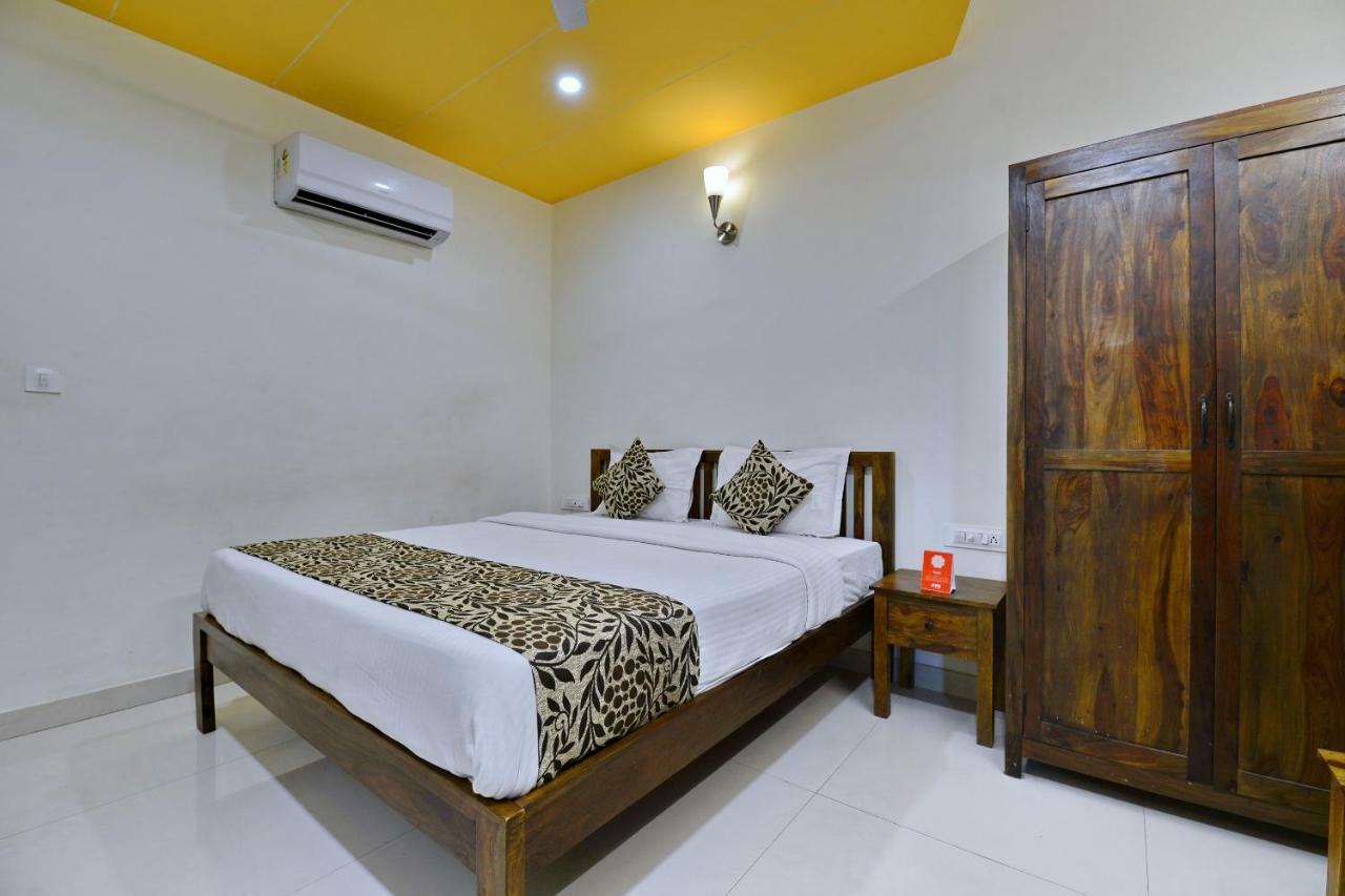 Global Hotel