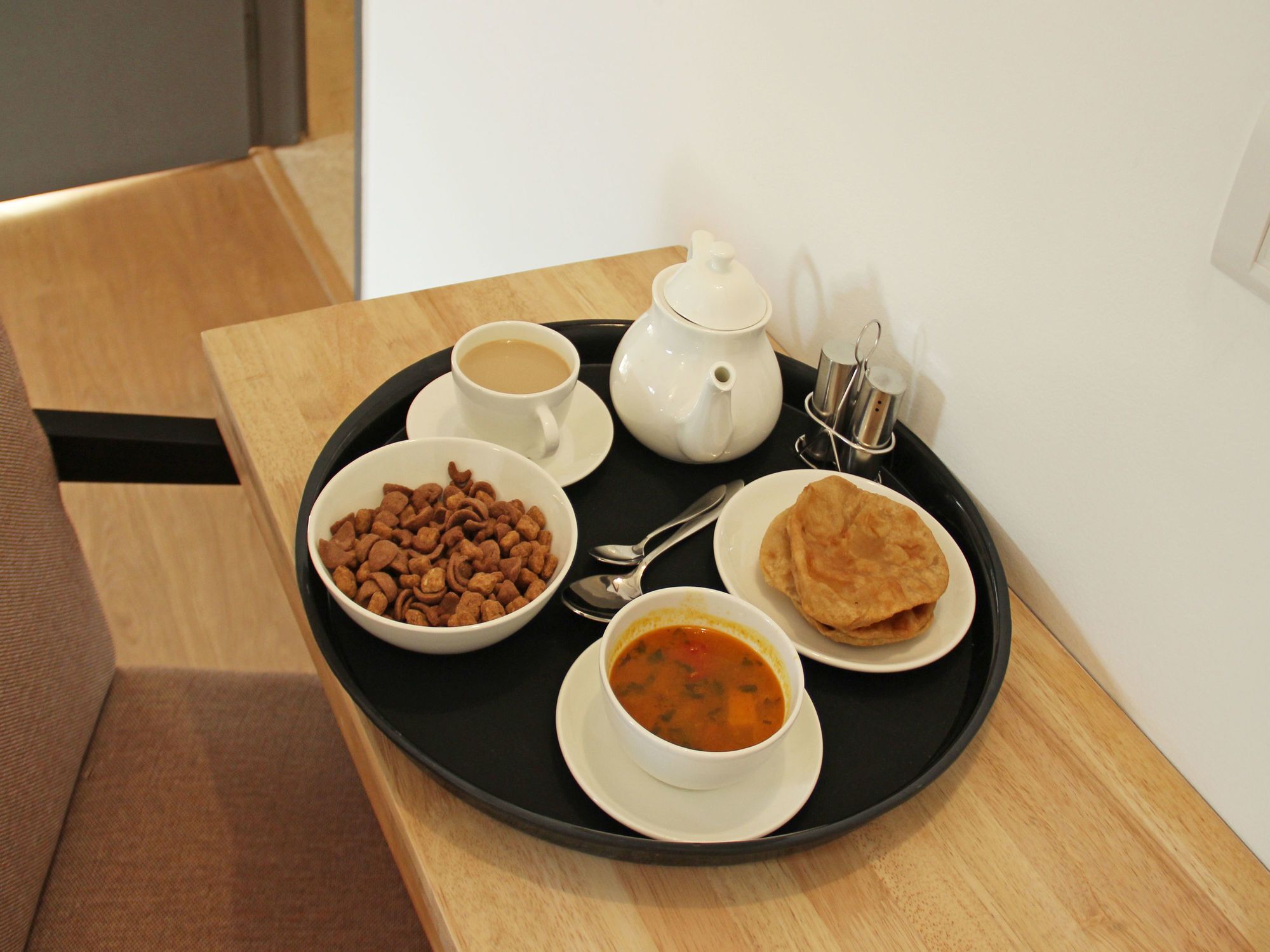 Oyo 9350 Viaan Hotel 3*