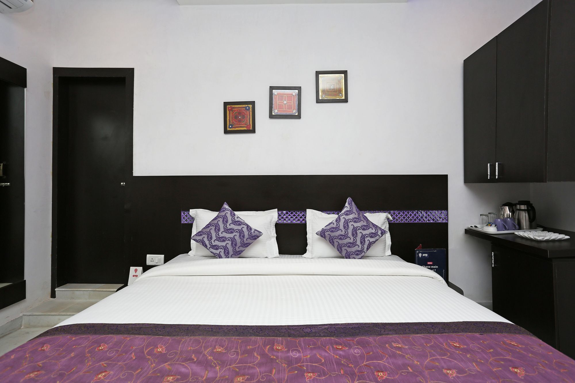Oyo 9350 Viaan Hotel Udaipur