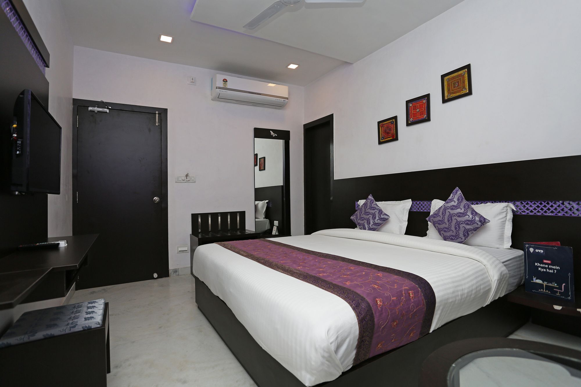 Hotel Oyo 9350 Viaan