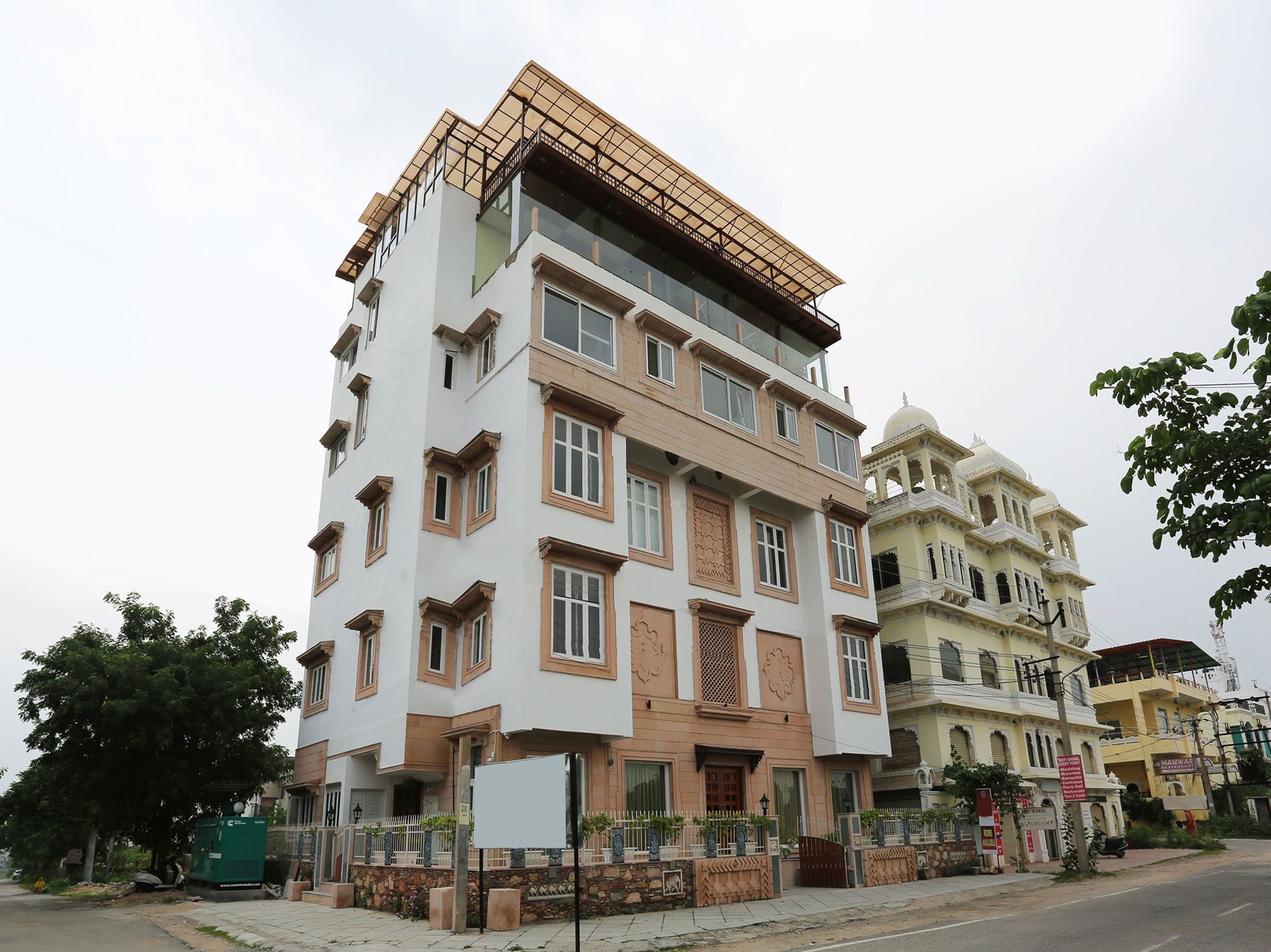 Oyo 9350 Viaan Hotel Udaipur