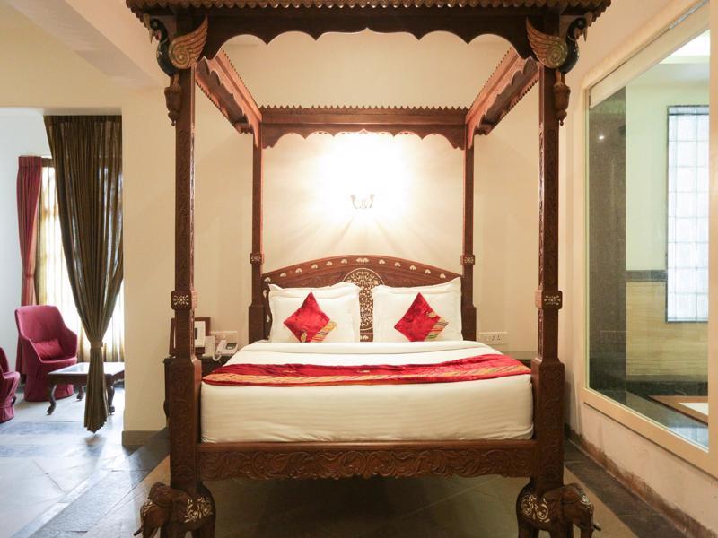 Hotel Brahma Niwas - By The