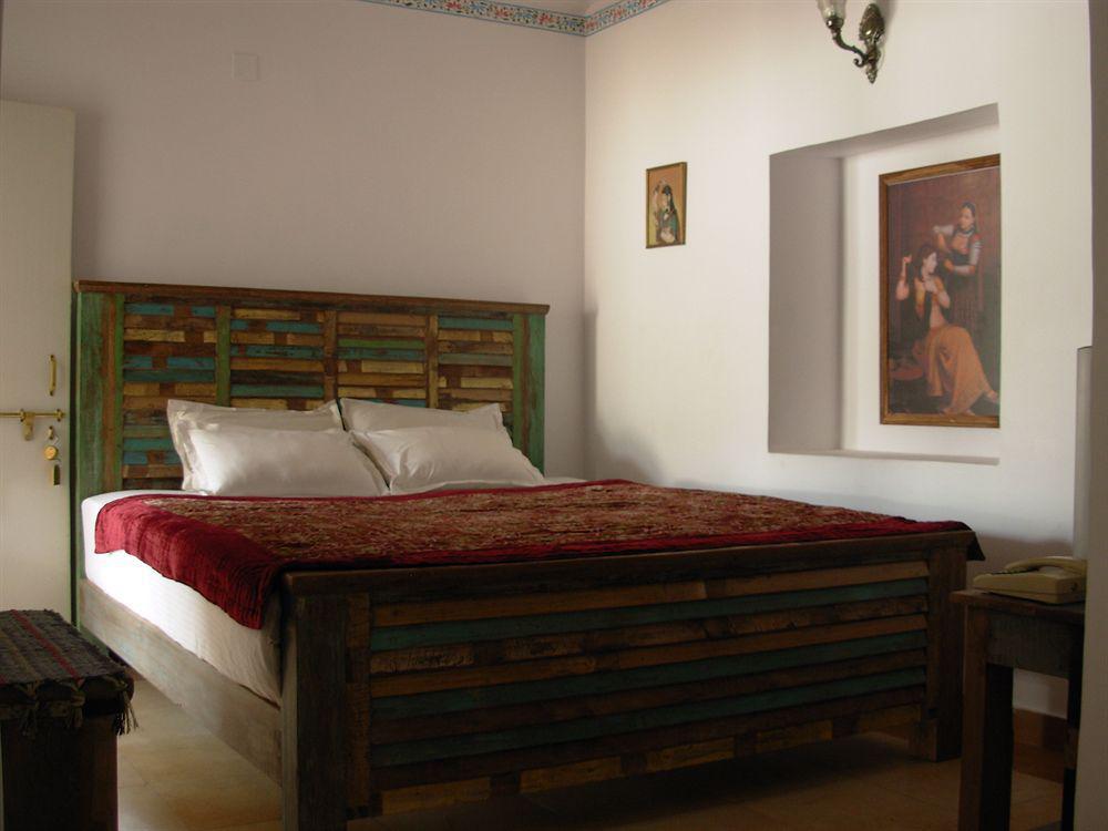Natural Hotel 2*