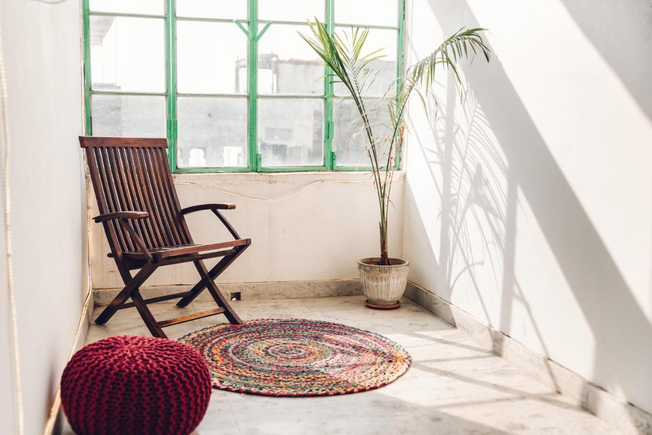 The Crawl Hostel *