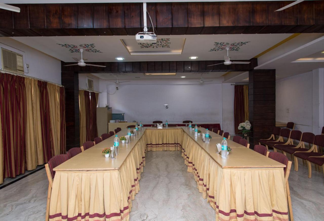 Hotel Gorbandh 3*