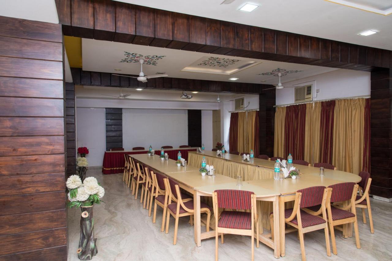 Hotel Gorbandh 3*