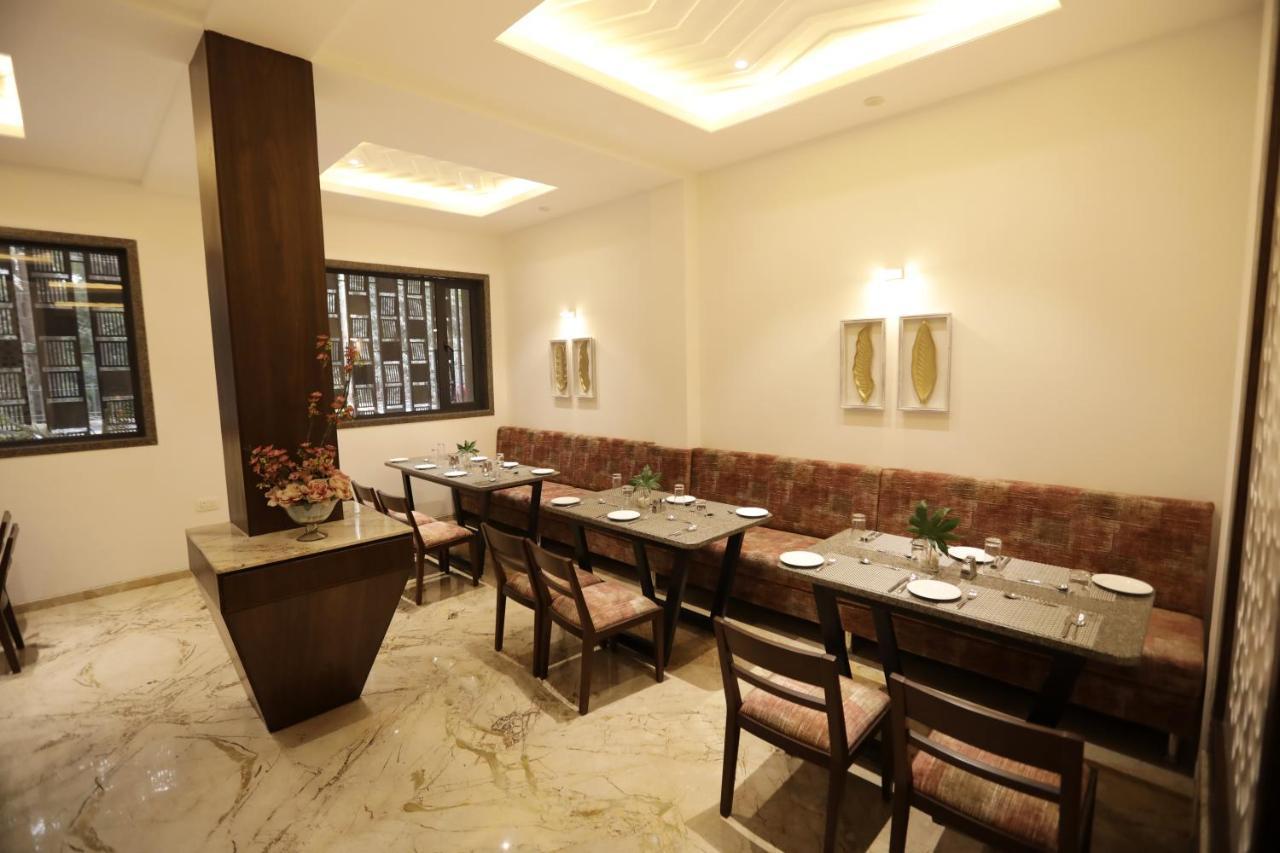 Shourya Residency Gulab Bagh 3*