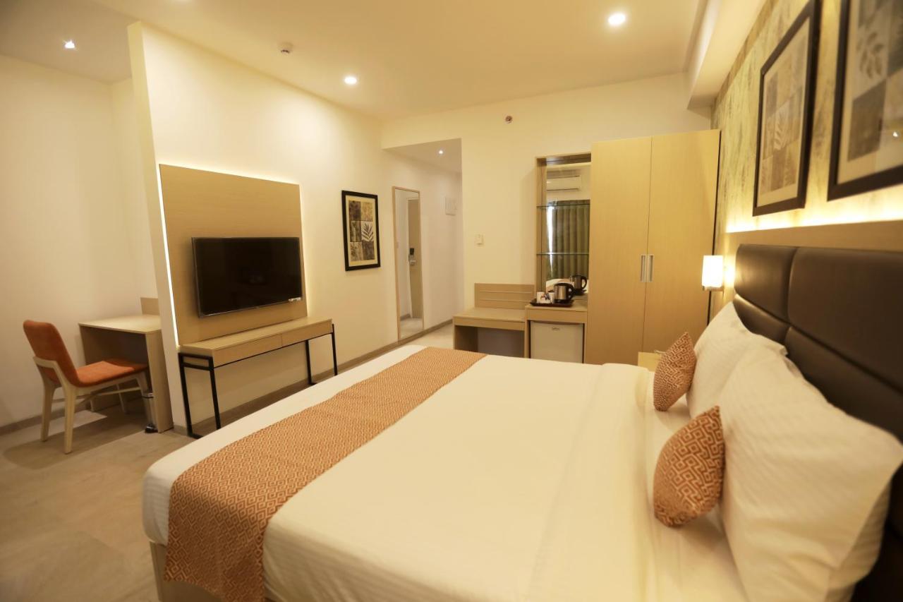 Shourya Residency Gulab Bagh Hotel 3*