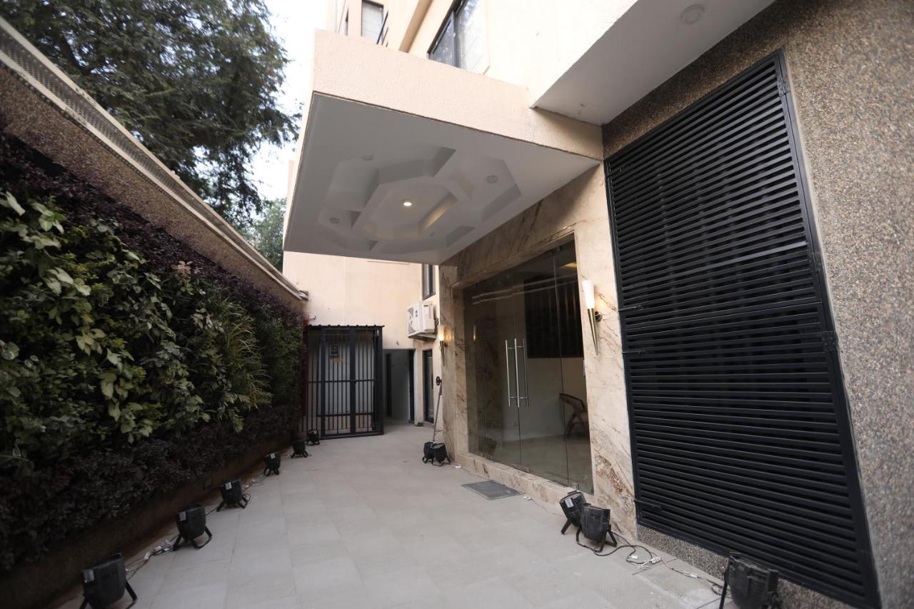 Hotel Shourya Residency Gulab Bagh 3*