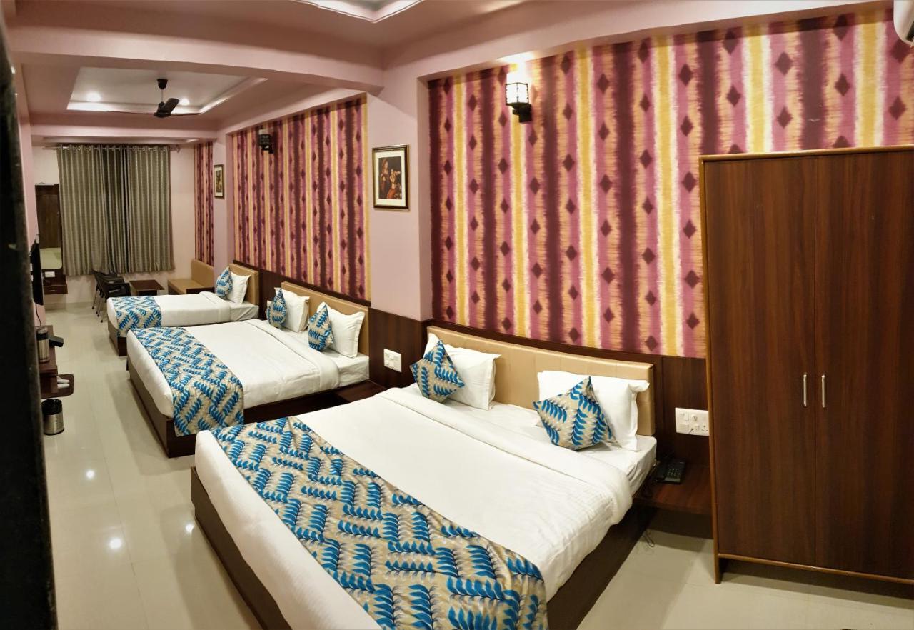 Hotel Oasis Park Udaipur