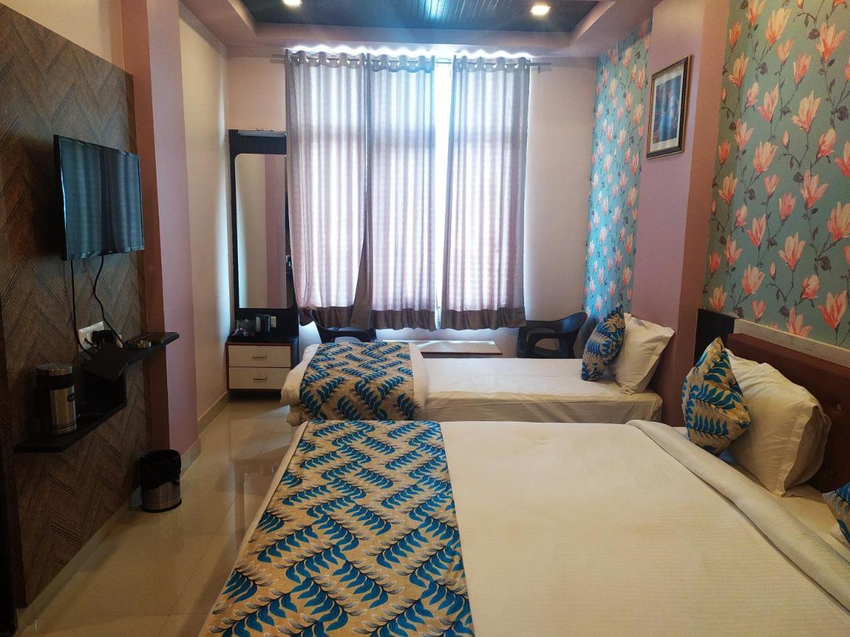 Hotel Oasis Park