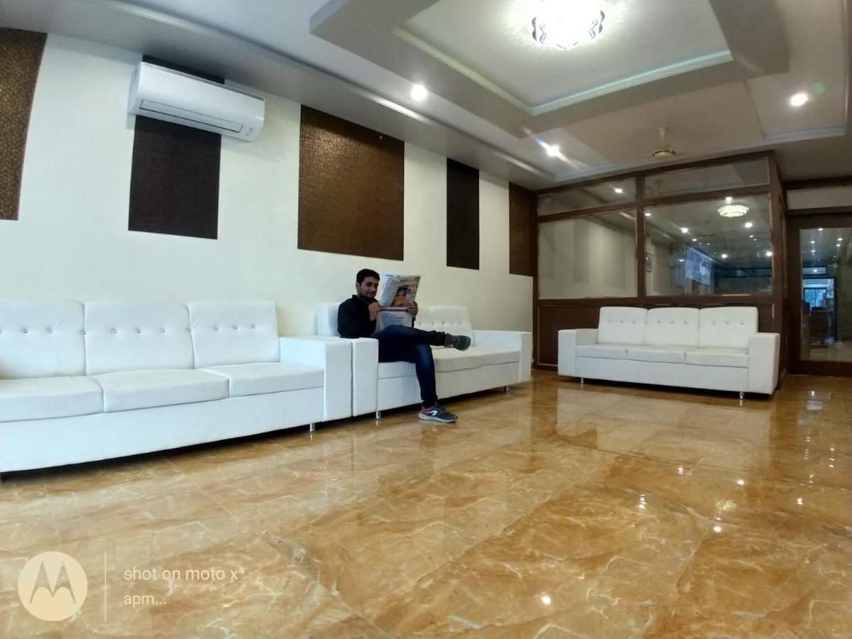 Oasis Park Hotel 3*