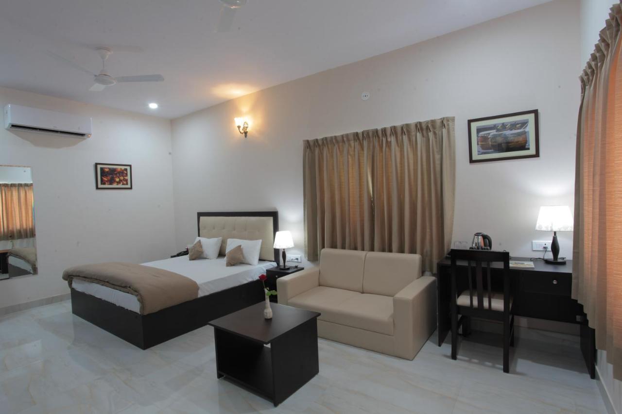 Mimosa Bed & Breakfast 2*