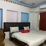 Hotel Hanuman Ghat On Lake Pichola