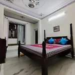 Whereabout Hostel