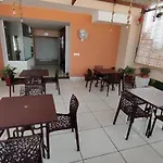 Hotel Golden Rays