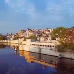 Hide-In Udaipur - A Lake View Boutique Hotel