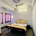 Maa Ji House On Lake Pichola