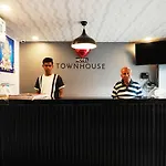 Hotel Townhouse At Udaipur City Railway Station