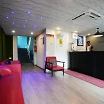 Hotel Townhouse At Udaipur City Railway Station